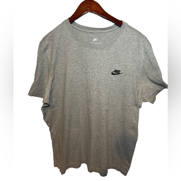 Nike Other - Nike Men's Heather Gray Short Sleeve Tee
